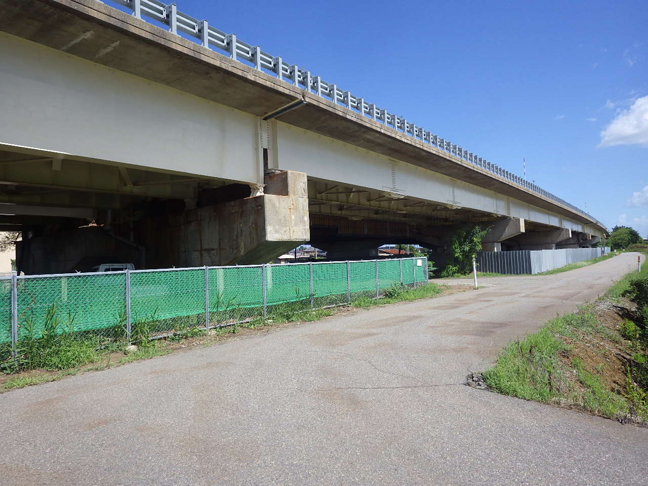 画像：北陸自動車道　梯川橋（かけはしがわはし）（上り線）塗替塗装工事（平成28年度）